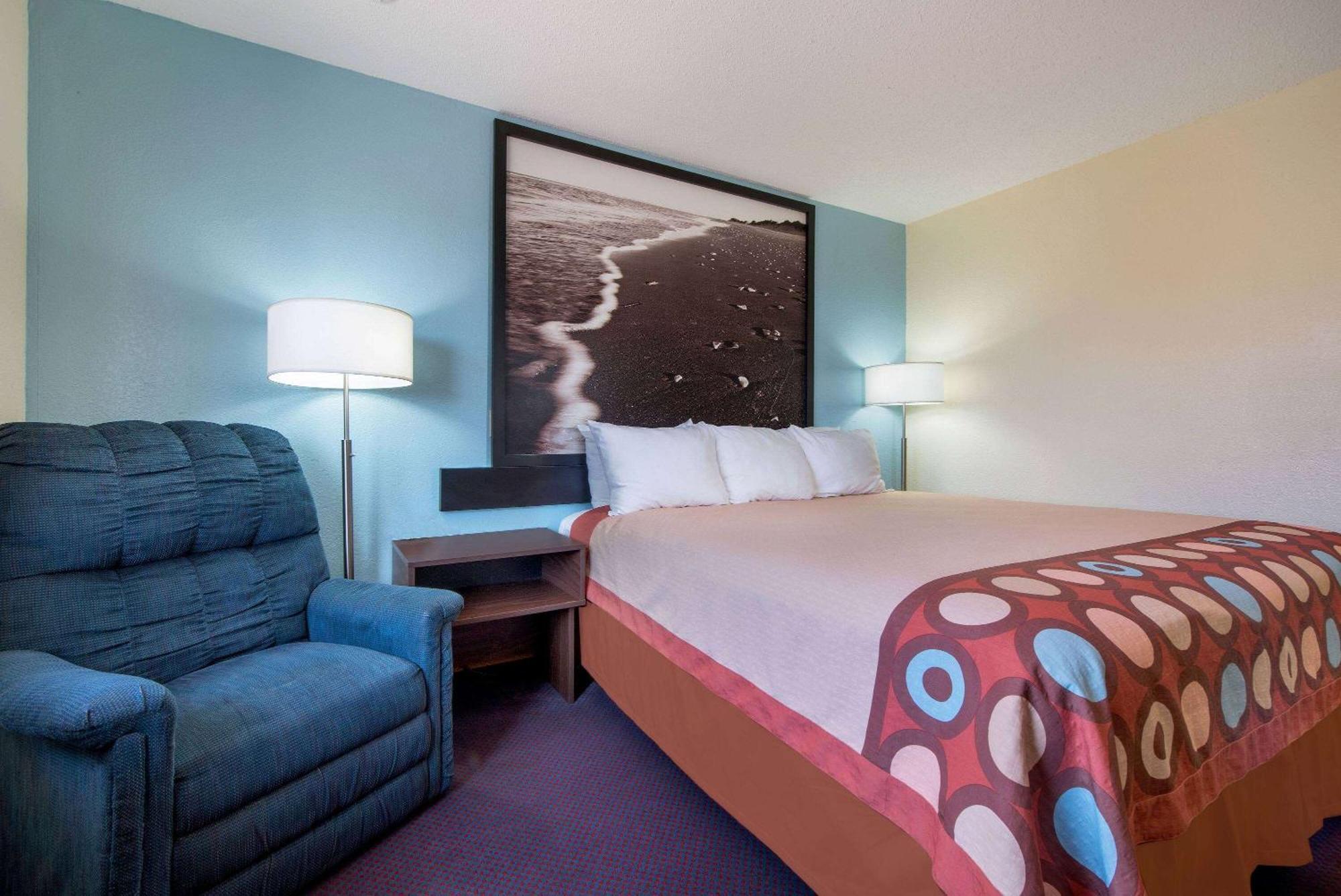 Super 8 By Wyndham College Station Exterior foto